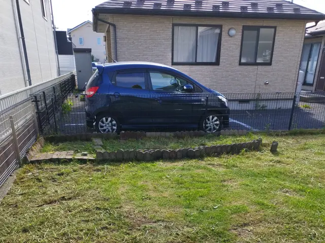 【土日祝ご予約大歓迎】お庭の草刈り・駐車場の草刈り・空き地・宅地の草刈りサービスの画像