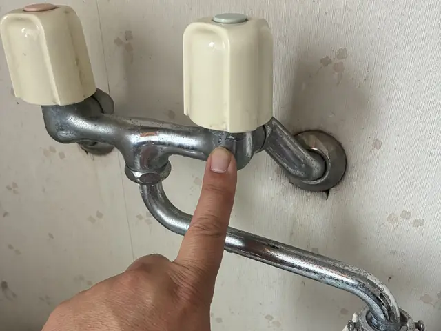 壁ピタ水栓交換（洗濯機用水栓）サービスの画像