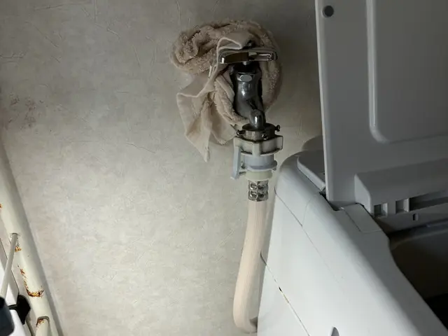 壁ピタ水栓交換（洗濯機用水栓）サービスの画像