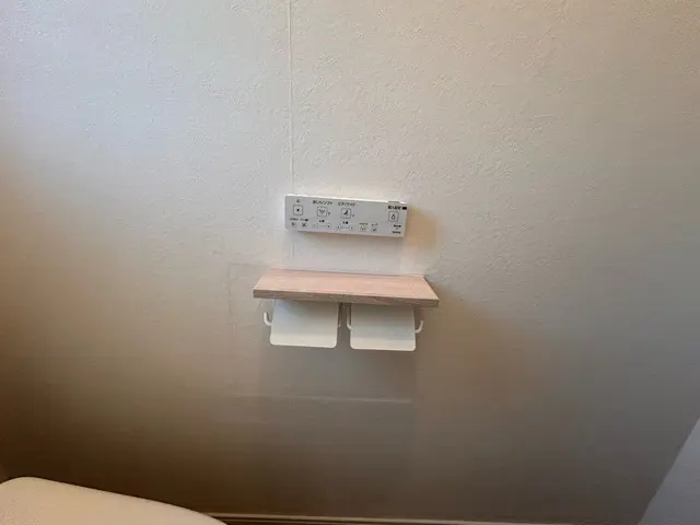 トイレットペーパーホルダー取付します！サービスの画像