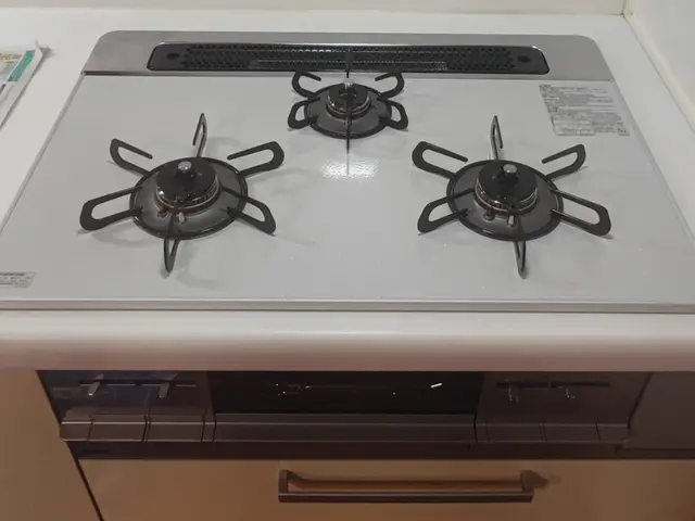 【安心・親切・丁寧】ガス機器設置資格者の当店へお任せ下さい！処分費込で対応しますサービスの画像