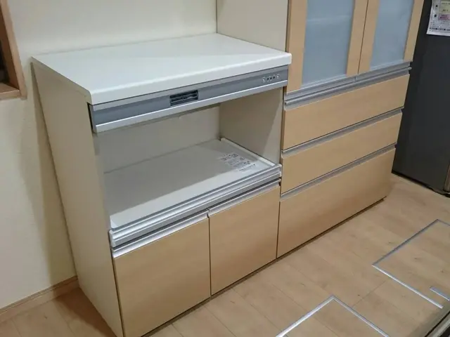 【カップボード・吊戸棚】まずはご相談ください！★品物購入もサポートいたします★サービスの画像