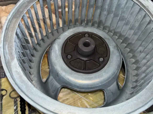 レンジフード清掃是非お任せ下さい!!★仕上がり重視で丁寧に作業いたします!!★サービスの画像