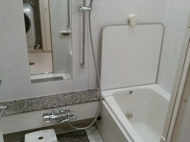 レンジフード・バスルームセット　エプロン内高圧洗浄　鏡の機械研磨込クレジット対応サービスの画像