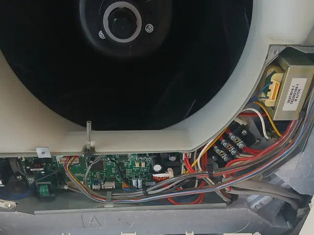 天井埋込エアコンクリーニング【女性スタッフ必ず同行】サービスの画像