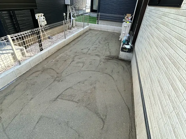 【緊急事態です】人工芝の仕事を下さい！お願いします！サービスの画像