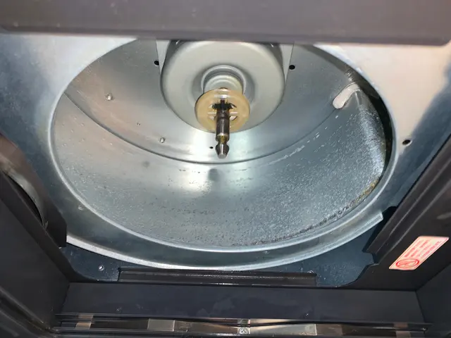 【安心の損害保険に加入】レンジフード＆キッチンの隅々まで綺麗にします。サービスの画像