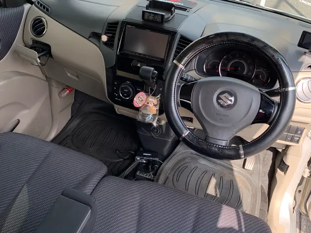 ルームクリーニングで車も気分もリフレッシュサービスの画像