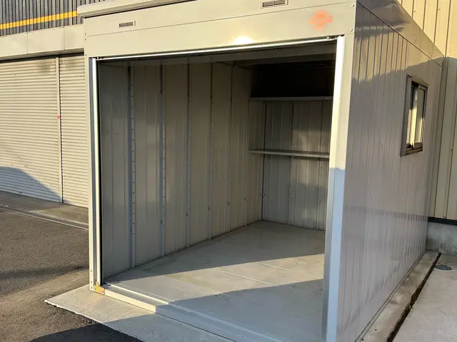 適した電動工具を用いて、　　　　　　　　丁寧にしっかり作業致します。サービスの画像