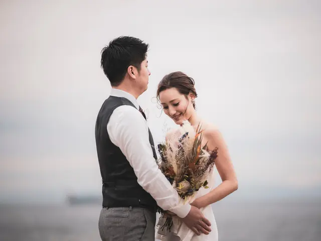 女性フォトグラファーによるウェディングロケフォト。時間外・対応地域外も相談OK◎サービスの画像