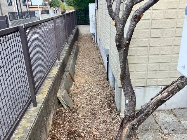 【草むしりが好きです】2人作業で丁寧に草むしり致します！お庭を綺麗に致します！サービスの画像