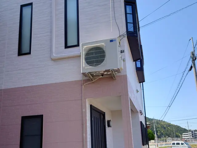 エアコン運搬移設可能！。引取処分の取外は2,200円OFFサービスの画像