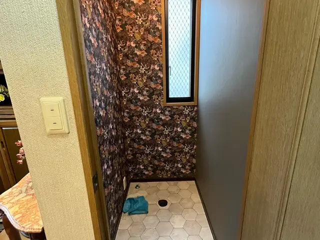 トイレ交換工事、内装リフォームも同時にご依頼可能(^^)サービスの画像