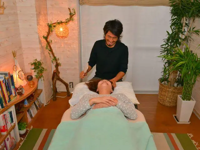 小顔矯正、骨盤矯正、エイジングケア、腰痛改善など健康作りの為の整体ですサービスの画像