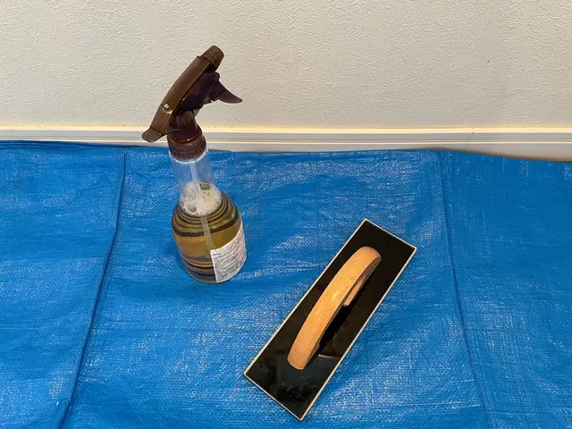 ◇汚れ（カビ・手垢・油）スッキリ壁紙清掃◇日本橋兜町の会社◇各種雑誌掲載サービスの画像