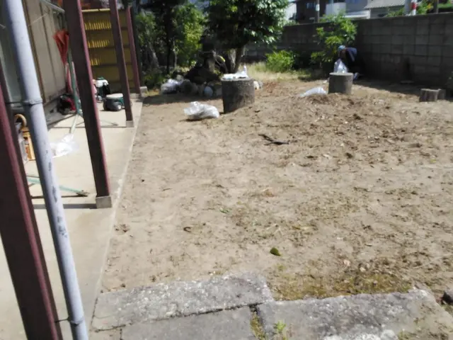 草むしり手作業サービスの画像