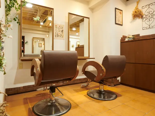 【20年の実績と2万人以上を美しく変身させた訪問美容】お客様のご希望に対応しますサービスの画像