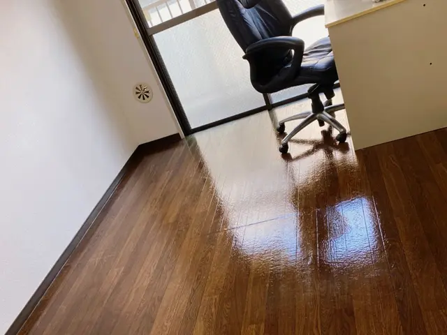 ご在宅のお部屋も手際よく徹底的にクリーニング！生活空間がそのままキレイになりますサービスの画像