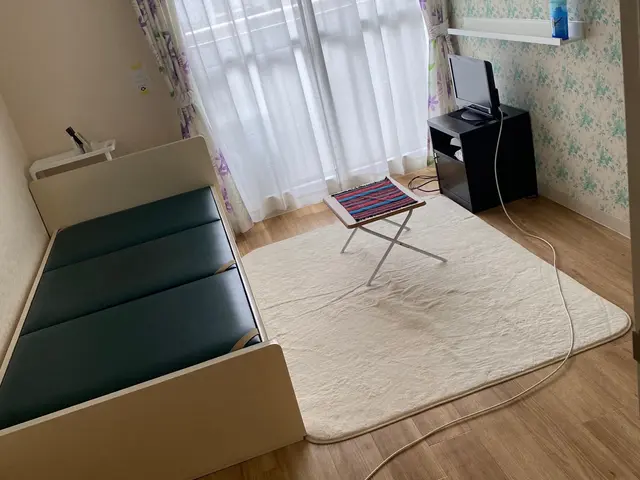 ご在宅のお部屋も手際よく徹底的にクリーニング！生活空間がそのままキレイになりますサービスの画像