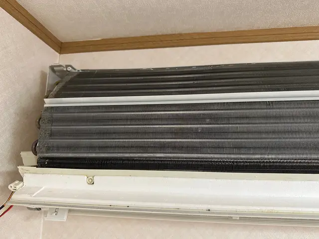 女性店長がお伺いします◎《消臭抗菌コート付きで空気キレイ》丁寧に洗浄します♪サービスの画像