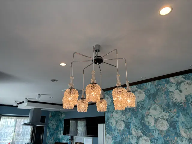 天井が高くてお困りな方、是非一度ご相談下さいサービスの画像