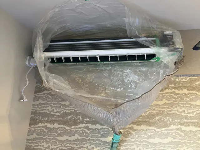 壁掛けエアコンクリーニングサービスの画像