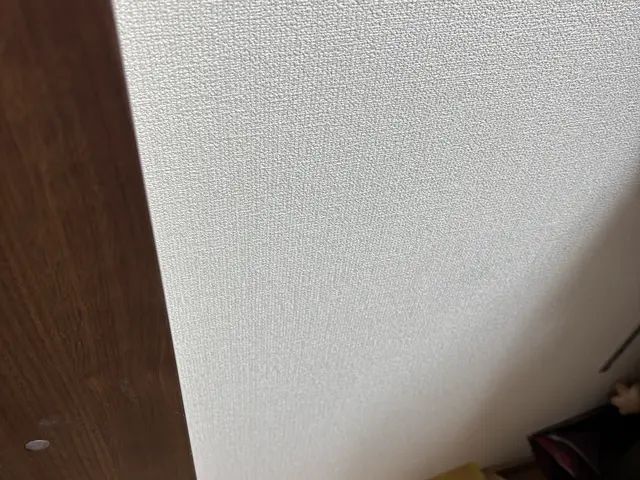 壁の穴、凹みの補修をします。サービスの画像