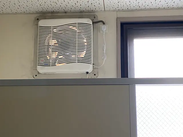 当社で商品の提案や手配。電源回路工事なども対応可能ですので御依頼お待ちしておりすサービスの画像