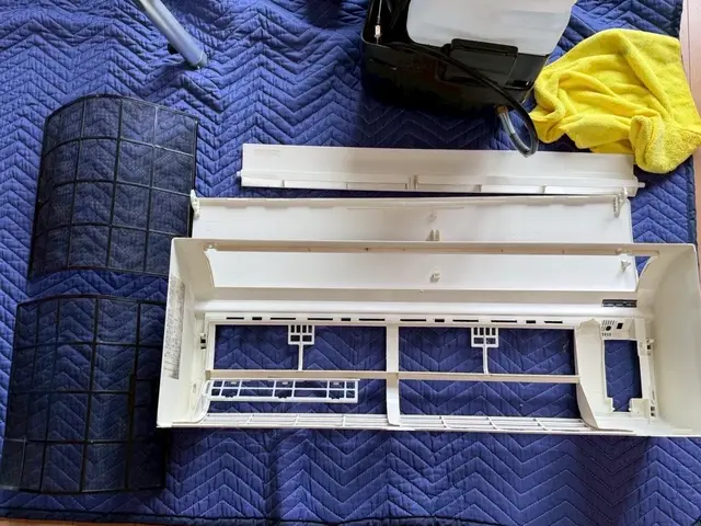 実績3000台以上！プロの技術でピカピカに☆カビも臭いも徹底除去◎サービスの画像