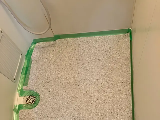 床シート貼りサービスの画像