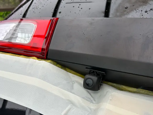 バックカメラの取り付け交換致します。対応機種などご相談にも柔軟に対応サービスの画像