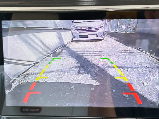 バックカメラの取り付け交換致します。対応機種などご相談にも柔軟に対応サービスの画像