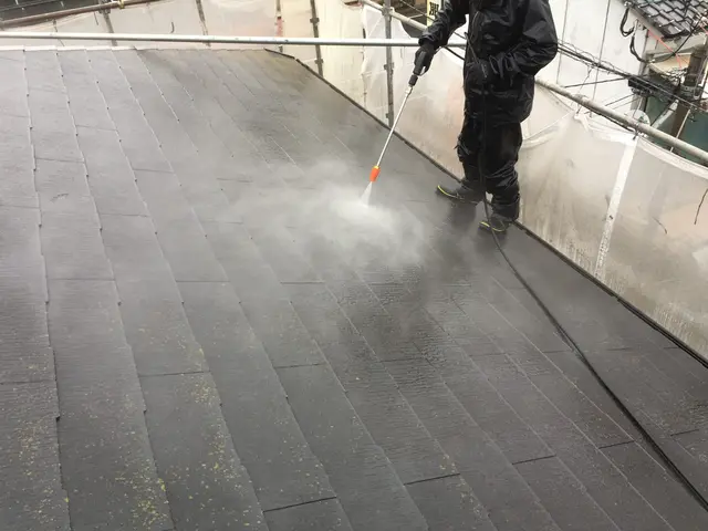 【1級塗装技能士】【外壁診断士】【28年の実績】の親方坂木が丁寧に仕上げます！サービスの画像