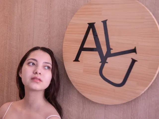 【店舗・会社のSNSやHP用】自然体の魅力を最大限に引き出します