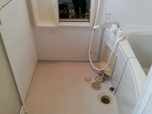 【京都市、滋賀県中心】☆放置しておいた浴室汚れはプロに任せて気持ちよく☆サービスの画像