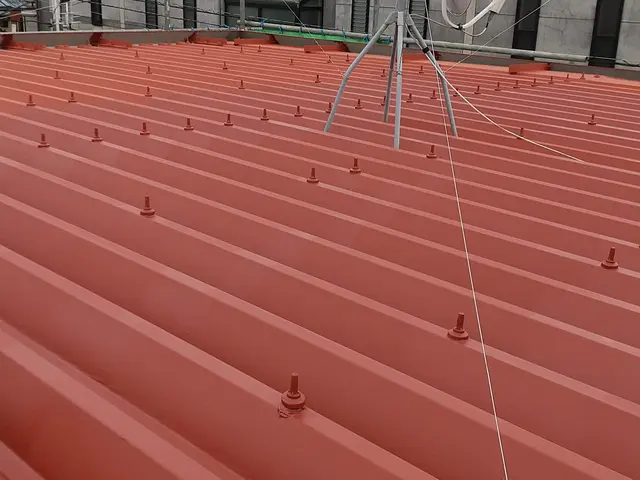 ☆トタン屋根塗装｜築年数・状態に合わせた塗装☆東京板橋区のまちのペンキ屋さんサービスの画像