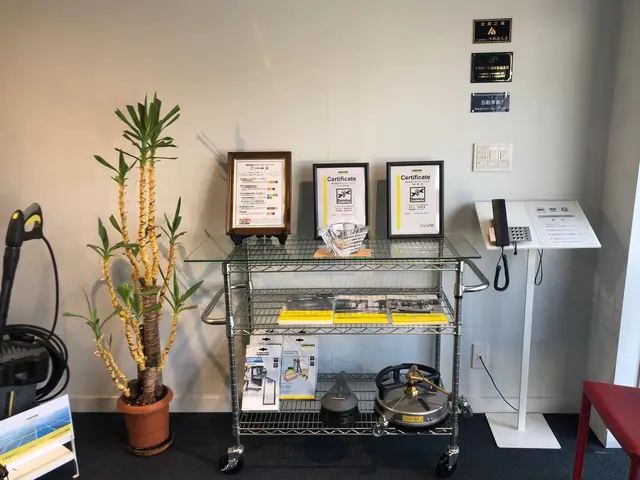 信頼のケルヒャー認定代理店が運営。プロ清掃機材を使用してキレイな仕上がりを提供。サービスの画像