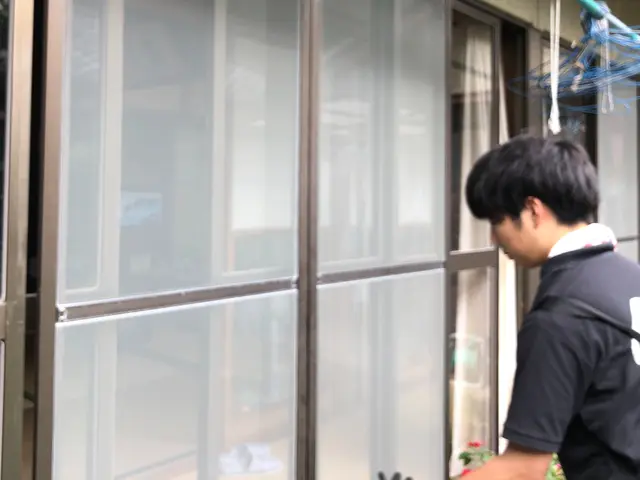 【敏速に対応します】職人直営店★網戸の新規作成、交換etcなんでもご相談くださいサービスの画像