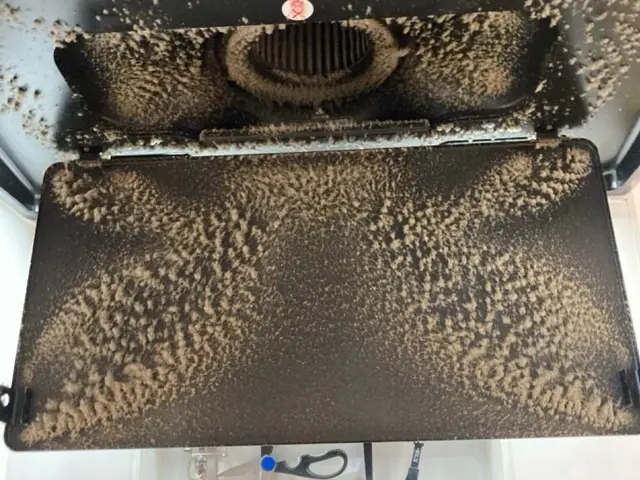 非喫煙スタッフがお伺い！大手清掃会社での実績を活かしてしっかり洗浄！サービスの画像