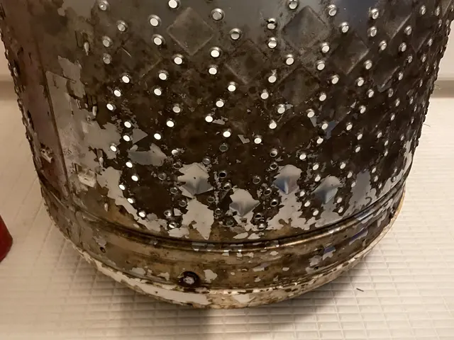 ＜年間100台の実績＞槽のカビや臭いを綺麗にします！日立ビートウォッシュも可能！サービスの画像