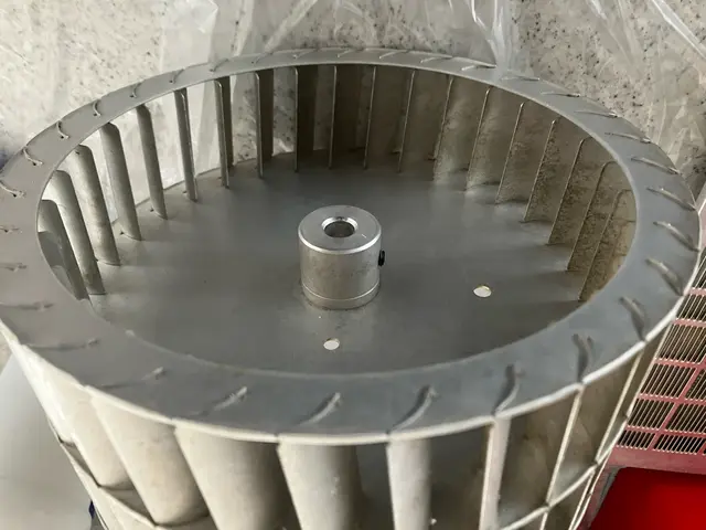 【地域密着店】自信の自社施工◎仕上がり重視で丁寧に施工いたします！サービスの画像