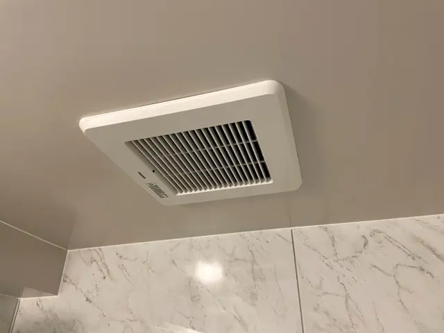 換気扇は横田電設へ！大手ハウスメーカー認定工事店のキレイな仕上がり◎サービスの画像