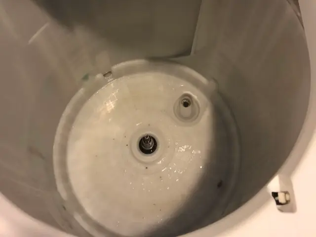 分解洗浄。縦型の洗濯機クリーニング！乾燥機付きは+11,000です。サービスの画像