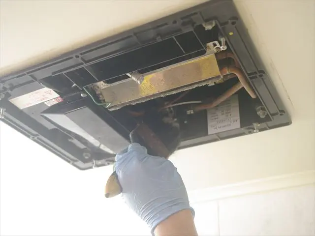 【毎月450件の実績と評価】浴室クリーニング（カビ、水あか徹底除去！）サービスの画像