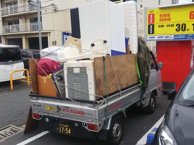 【不要品回収・軽トラック積み放題・回収物分別不要】☆女性スタッフ・２４時間対応可サービスの画像