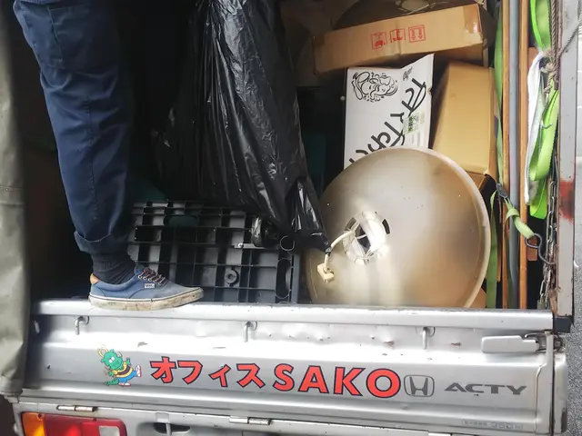 【不要品回収・軽トラック積み放題・回収物分別不要】☆女性スタッフ・２４時間対応可サービスの画像