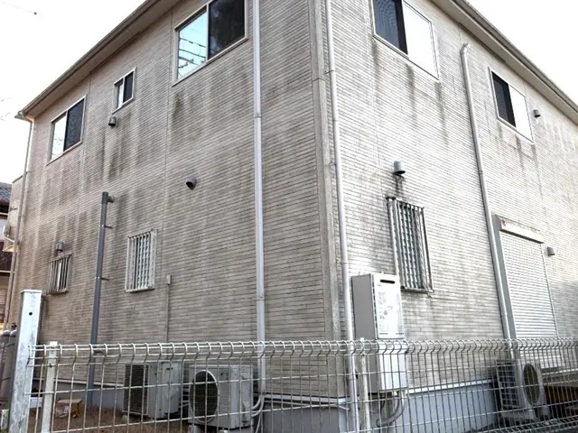 【プロの高圧洗浄】外壁・ベランダ・雨樋まで一気にピカピカ！サービスの画像