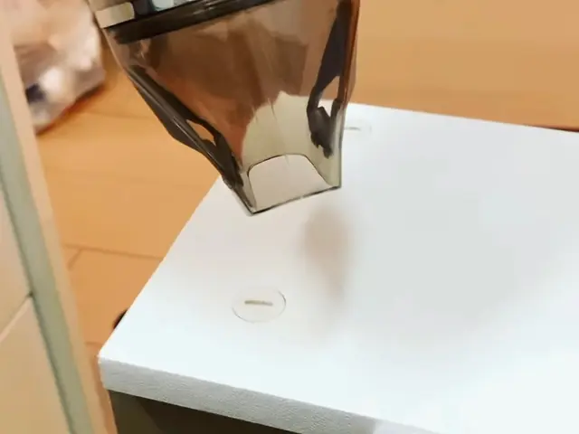 IKEA【業歴16年の実績】脚のぐらつき・折れ修理・補強専門店サービスの画像