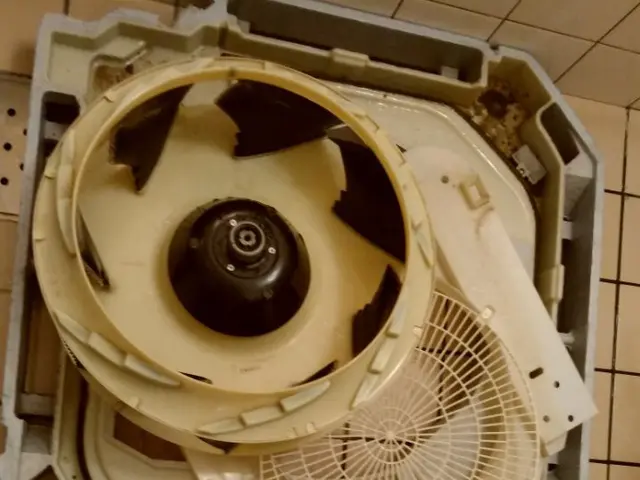 天井埋め込みタイプ・天カセエアコン分解クリーニング【防カビコートサービス中】サービスの画像