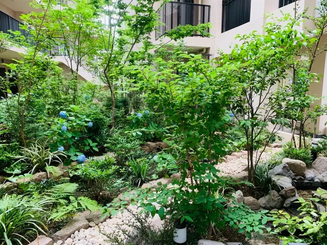 和洋問わず庭づくりを得意としています。心休まる空間を提供させてください。サービスの画像